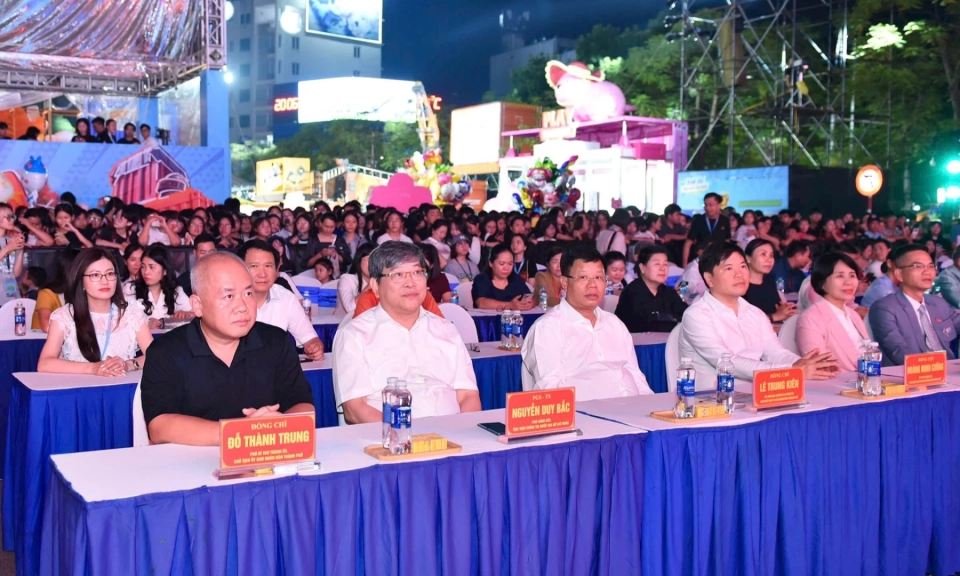 Giải tr&iacute; số c&oacute; thể l&agrave; động lực của kinh tế đ&ecirc;m