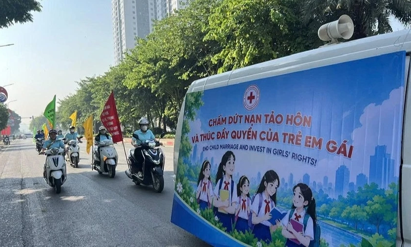 Chăm s&oacute;c v&agrave; bảo vệ trẻ em g&aacute;i trong kỷ nguy&ecirc;n số:Cần sự đồng bộ từ cơ sở