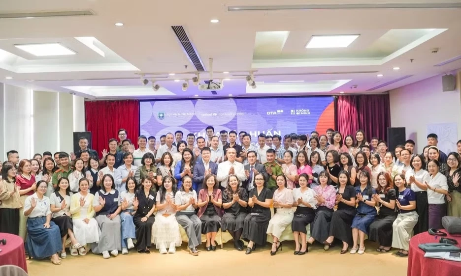 Tăng cường năng lực bảo vệ trẻ em tr&ecirc;n kh&ocirc;ng gian mạng