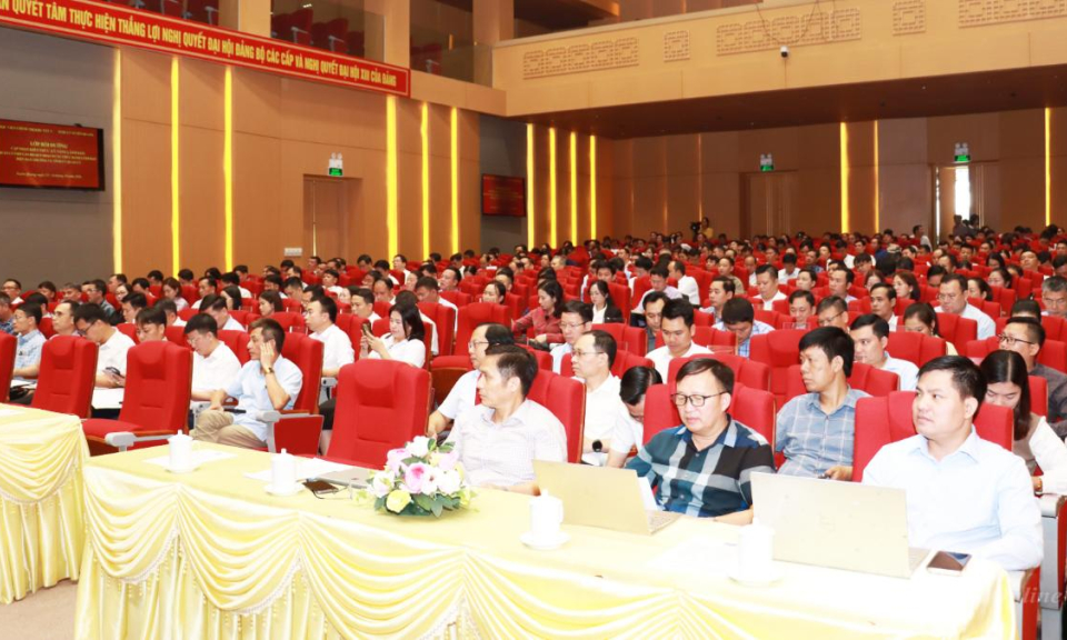 Hơn 400 học vi&ecirc;n được bồi dưỡng, cập nhật kiến thức, kỹ năng l&atilde;nh đạo, quản l&yacute;