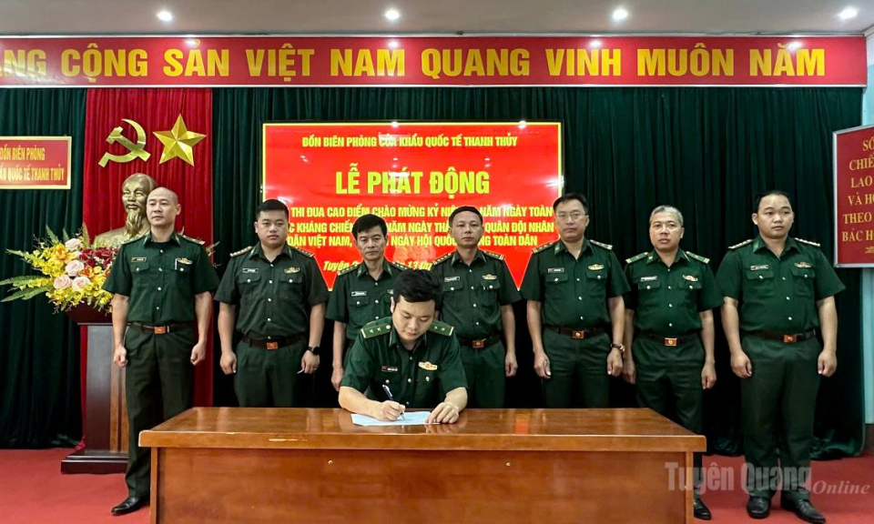 C&aacute;c đồn bi&ecirc;n ph&ograve;ng ph&aacute;t động đợt thi đua cao điểm