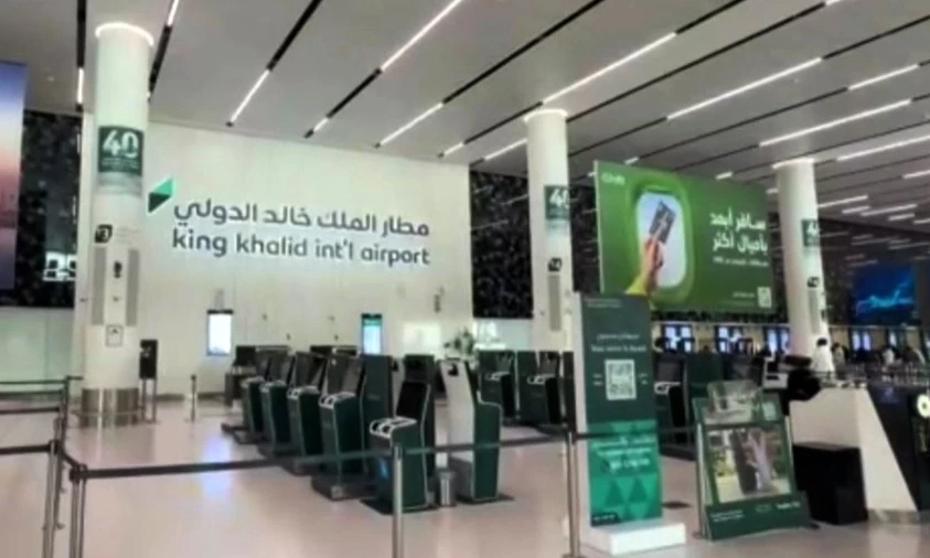 Houthis tấn c&ocirc;ng s&acirc;n bay của Arab Saudi:Trung Đ&ocirc;ng th&ecirc;m bất ổn