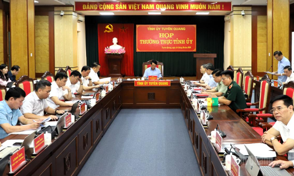 Thường trực Tỉnh ủy cho &yacute; kiến v&agrave;o c&aacute;c chủ trương quan trọng