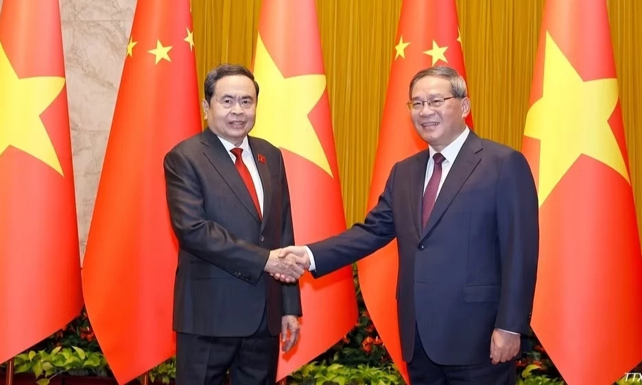 Tầm quan trọng của giao lưu lập ph&aacute;p, trao đổi ch&iacute;nh s&aacute;ch v&agrave; gi&aacute;m s&aacute;t thực thi trong hợp t&aacute;c Việt-Trung