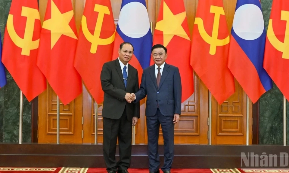 [Ảnh] Thường trực Ban B&iacute; thư Trần Cẩm T&uacute; hội đ&agrave;m với Thường trực Ban B&iacute; thư Trung ương Đảng Nh&acirc;n d&acirc;n C&aacute;ch mạng L&agrave;o Vilay Vikhamphong