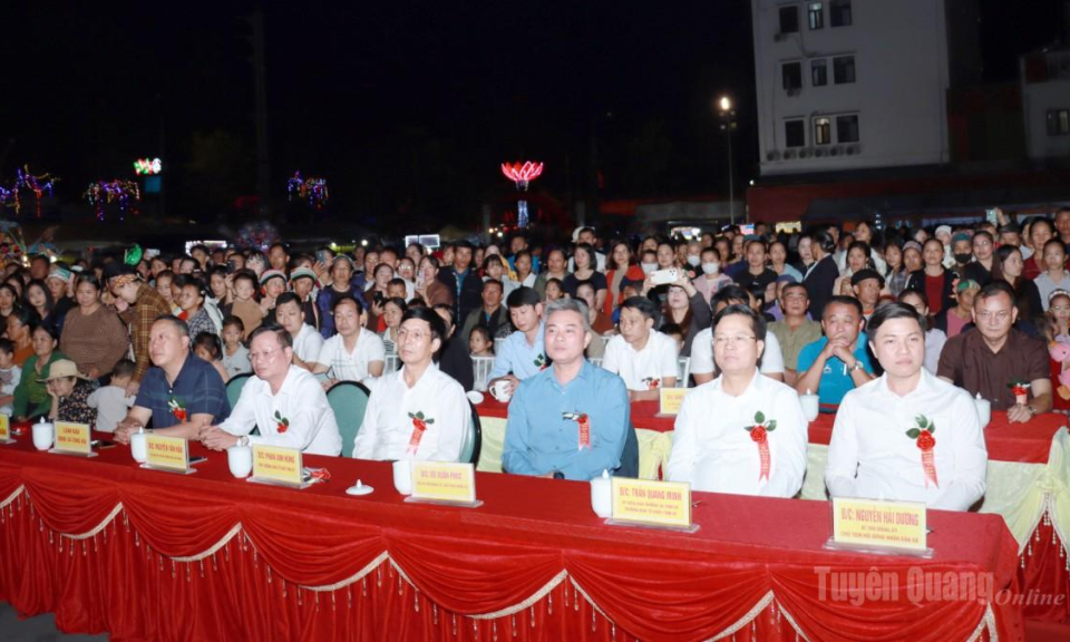 Trưởng Ban Tổ chức Tỉnh uỷ Trần Quang Minh dự Khai mạc Kh&ocirc;ng gian văn ho&aacute; d&acirc;n tộc x&atilde; Quản Bạ năm 2026