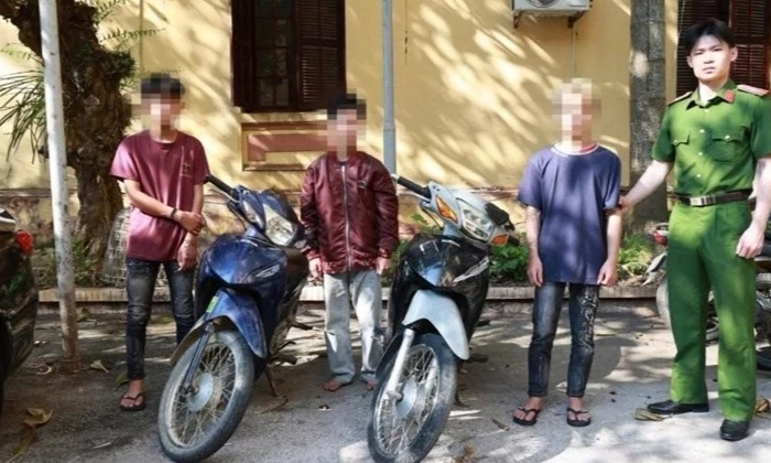Lần theo chiếc xe mất ở nh&agrave; trọ, ph&aacute;t hiện nh&oacute;m trộm li&ecirc;n tỉnh