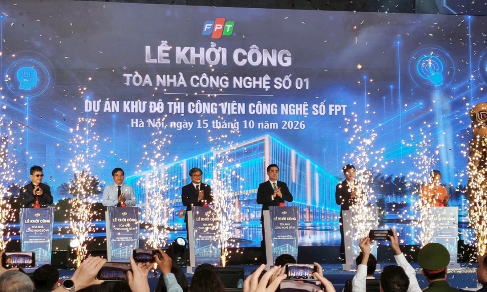 FPT khởi c&ocirc;ng T&ograve;a nh&agrave; c&ocirc;ng nghệ số 01
