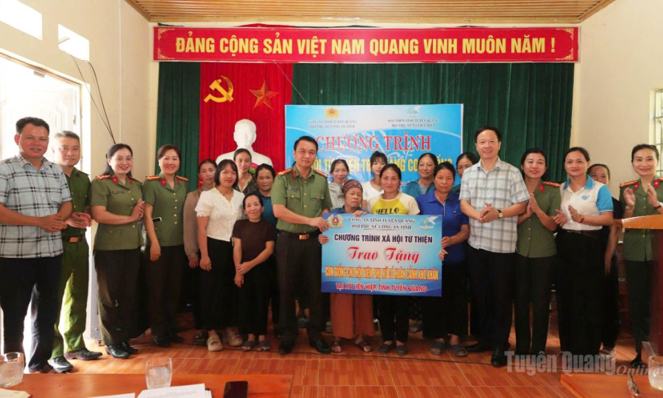 Trao tặng con giống cho hội vi&ecirc;n phụ nữ c&oacute; ho&agrave;n cảnh kh&oacute; khăn x&atilde; Li&ecirc;n Hiệp