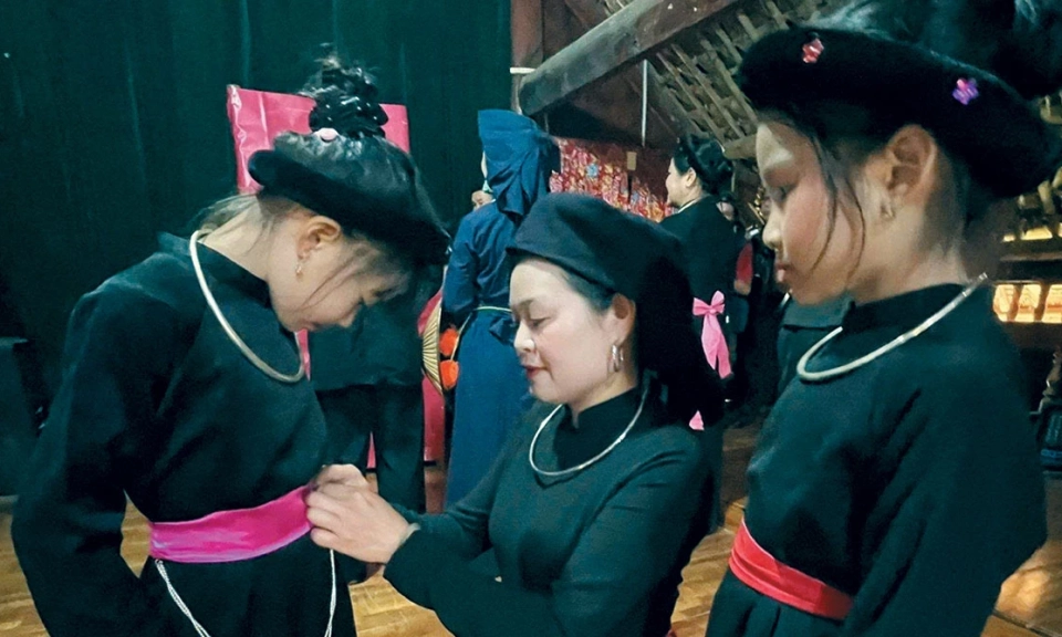 Học l&agrave;m cha mẹ