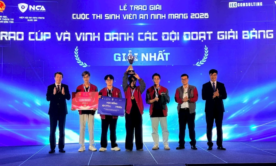 Trao giải cuộc thi Sinh vi&ecirc;n an ninh mạng 2026
