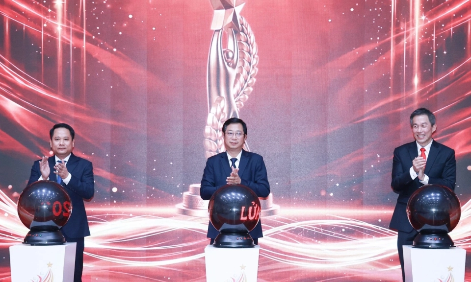 C&ocirc;ng bố Chương tr&igrave;nh &ldquo;Vinh danh Người truyền lửa&rdquo; năm 2026
