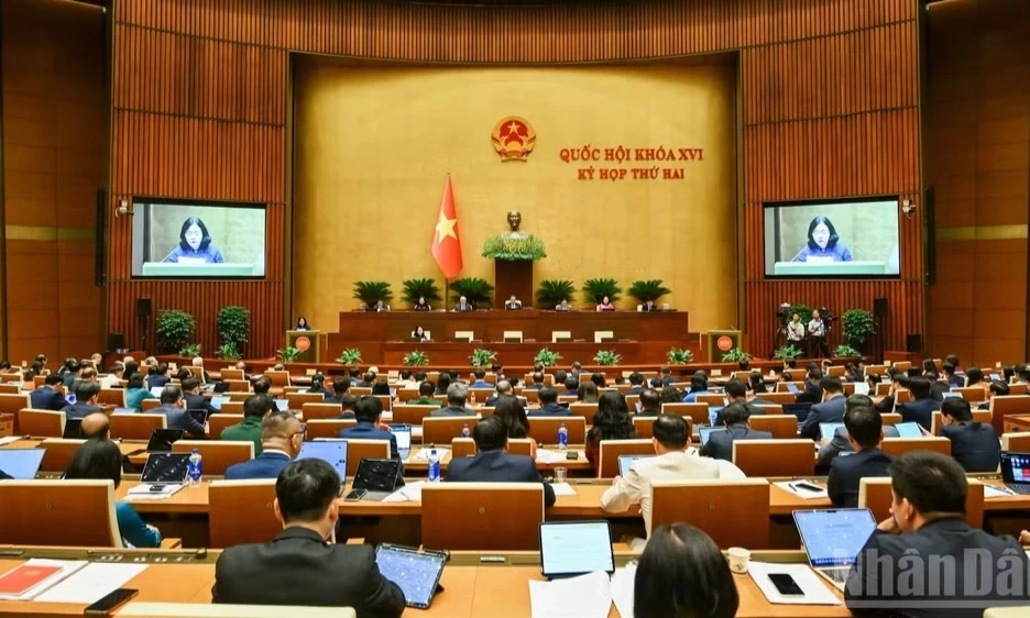 Cử tri v&agrave; nh&acirc;n d&acirc;n cả nước phấn khởi, tin tưởng v&agrave;o sự l&atilde;nh đạo của Đảng
