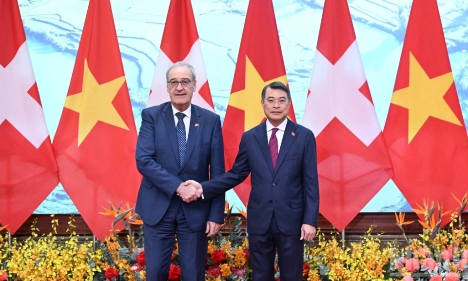 [Ảnh] Thủ tướng L&ecirc; Minh Hưng hội kiến với Tổng thống Li&ecirc;n bang Thụy Sĩ Guy Parmelin