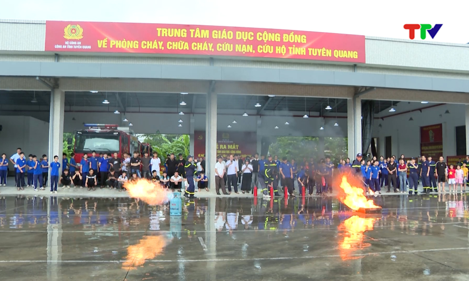 X&acirc;y dựng cộng đồng an to&agrave;n về ph&ograve;ng ch&aacute;y, chữa ch&aacute;y