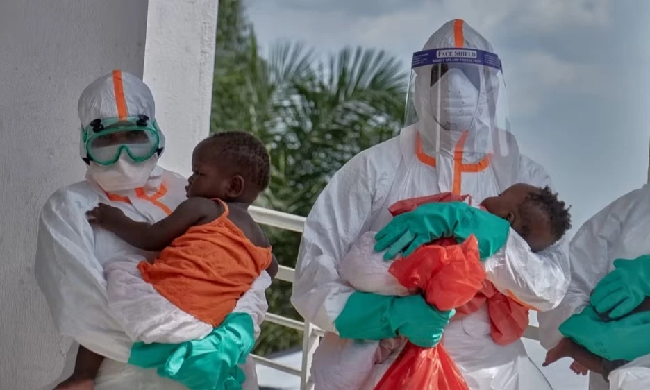 Dịch Ebola lan sang tỉnh thứ 8 của CHDC Congo, hơn 4.500 người tử vong