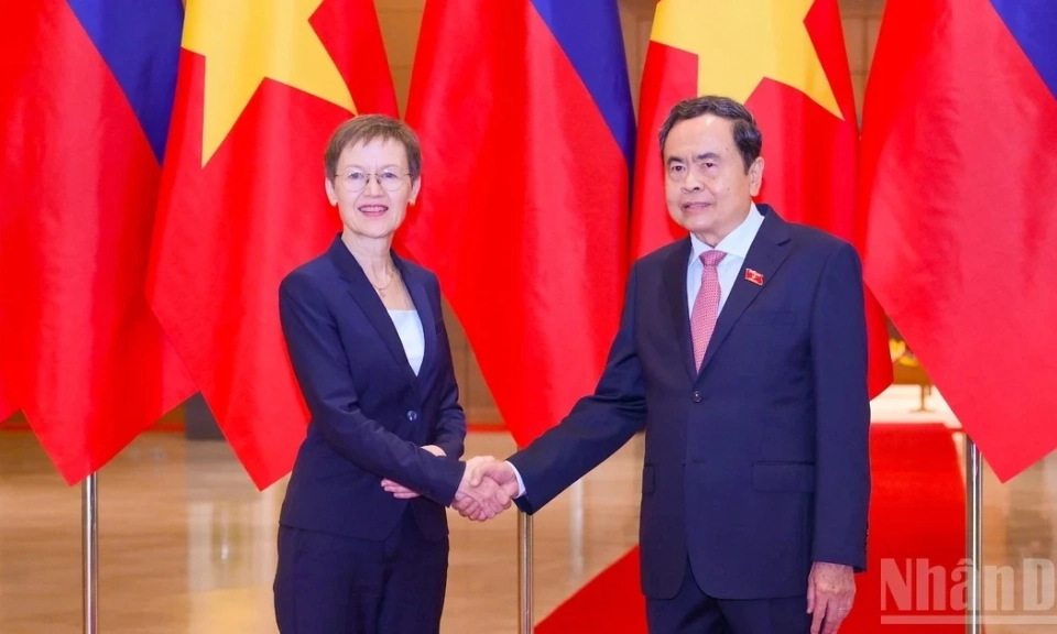 [Ảnh] Chủ tịch Quốc hội Trần Thanh Mẫn hội kiến Thủ tướng C&ocirc;ng quốc Liechtenstein Brigitte Haas