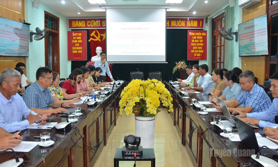 Th&uacute;c đẩy HTX n&ocirc;ng nghiệp ứng dụng c&ocirc;ng nghệ cao, chuyển đổi số