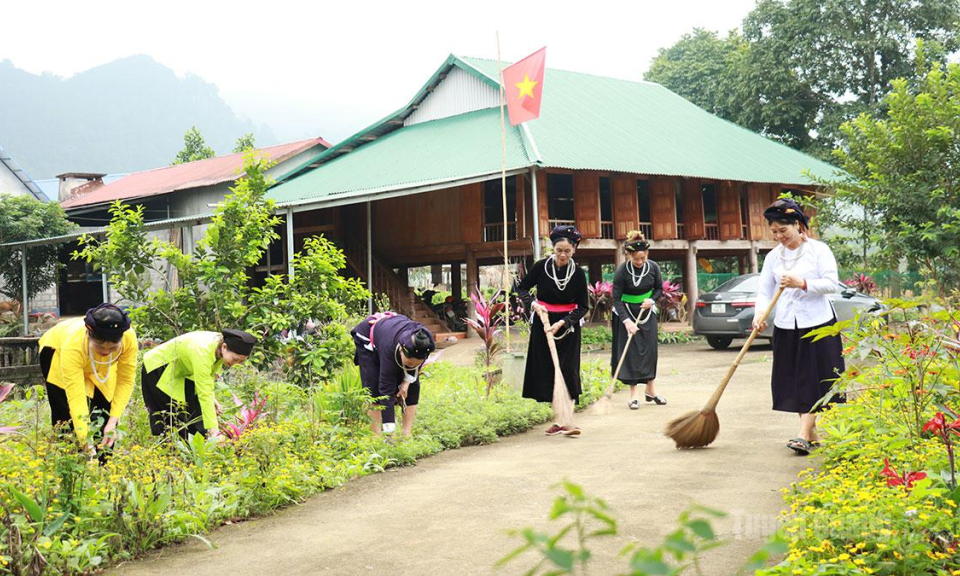 Thu hẹp khoảng c&aacute;ch giới