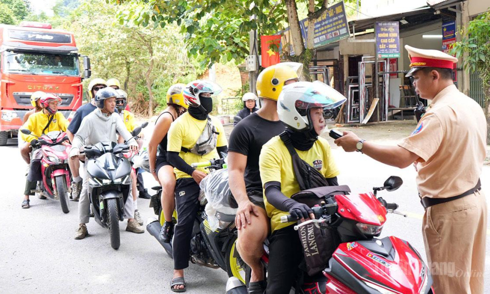 Đảm bảo an ninh trật tự m&ugrave;a lễ hội