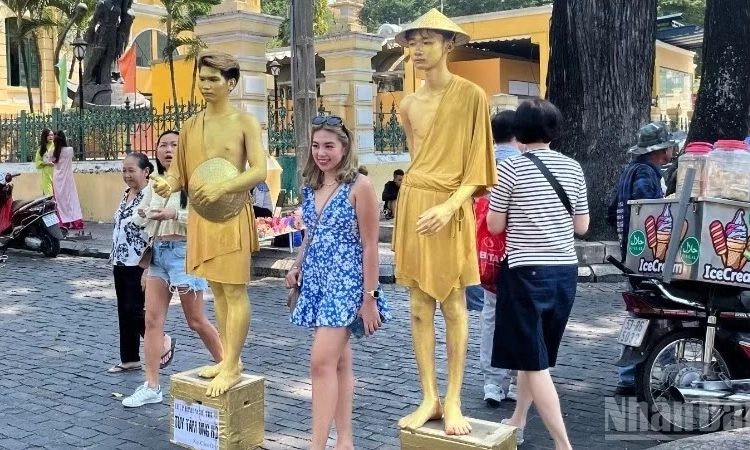 Ph&aacute;t động cuộc thi nhiếp ảnh &ldquo;Từ k&yacute; ức đ&ocirc; thị đến c&ocirc;ng nghiệp văn h&oacute;a&rdquo;