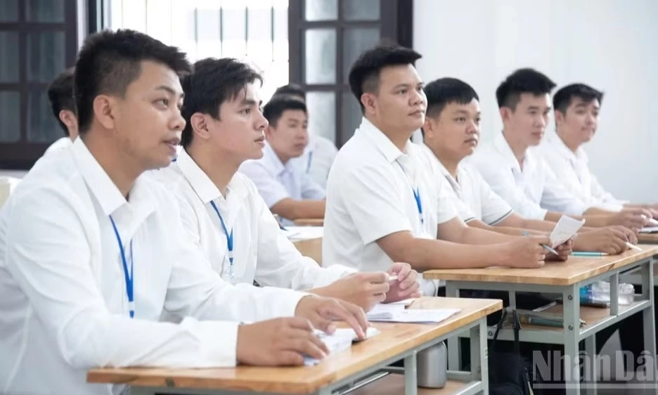 Kế hoạch triển khai thi h&agrave;nh Luật sửa đổi, bổ sung Luật Người lao động Việt Nam đi l&agrave;m việc ở nước ngo&agrave;i
