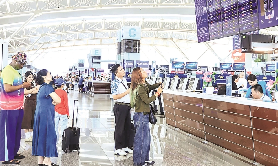 Thị trường v&eacute; m&aacute;y bay Tết: &ldquo;N&oacute;ng&rdquo; l&ecirc;n từng ng&agrave;y