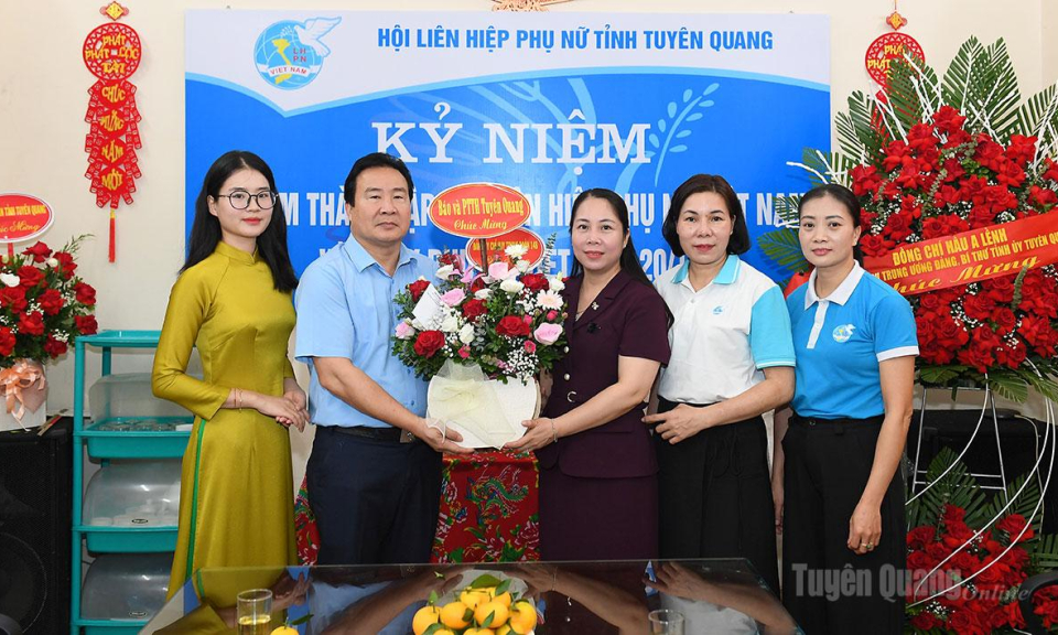 B&aacute;o v&agrave; ph&aacute;t thanh, truyền h&igrave;nh Tuy&ecirc;n Quang ch&uacute;c mừng Hội Li&ecirc;n hiệp Phụ nữ tỉnh nh&acirc;n ng&agrave;y 20-10