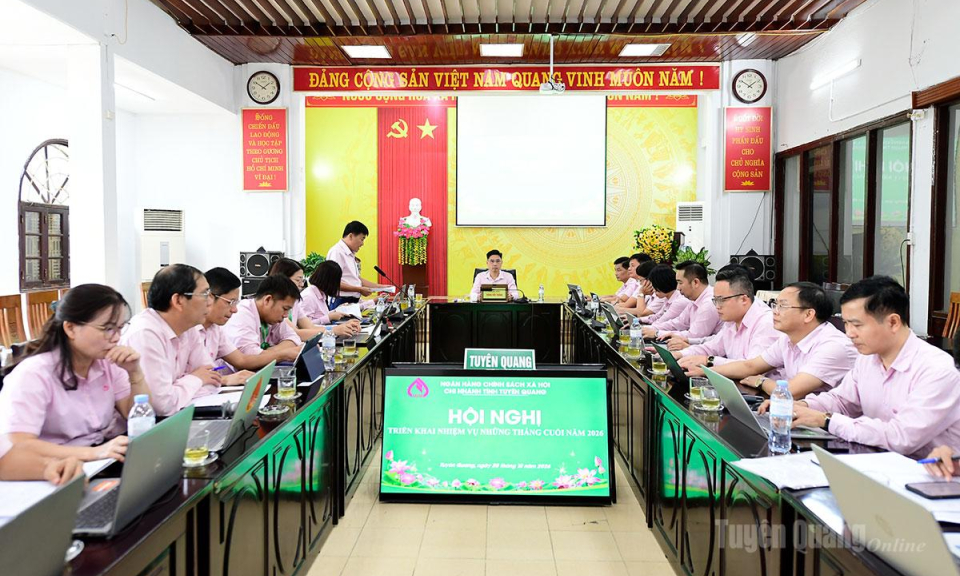 Ưu ti&ecirc;n cho vay nguồn vốn thực hiện c&aacute;c Chương tr&igrave;nh mục ti&ecirc;u quốc gia về x&acirc;y dựng n&ocirc;ng th&ocirc;n mới, giảm ngh&egrave;o bền vững