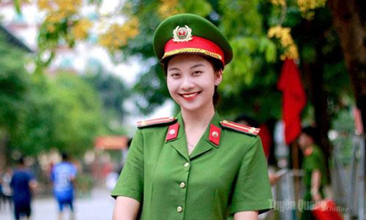 Nữ chiến sĩ trẻ gi&agrave;u nhiệt huyết