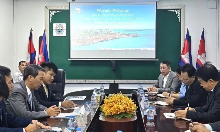 Th&uacute;c đẩy hợp t&aacute;c với khu vực t&acirc;y nam Campuchia