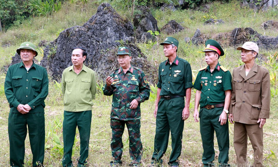T&igrave;m đồng đội tr&ecirc;n Điểm cao 1030