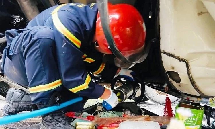 Ban h&agrave;nh danh mục 31 c&ocirc;ng việc c&oacute; y&ecirc;u cầu nghi&ecirc;m ngặt về an to&agrave;n, vệ sinh lao động