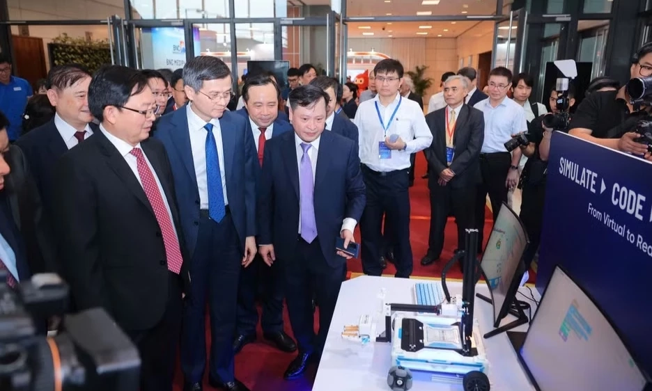 Th&uacute;c đẩy li&ecirc;n kết viện-trường-doanh nghiệp trong nghi&ecirc;n cứu, ph&aacute;t triển Khoa học v&agrave; C&ocirc;ng nghệ