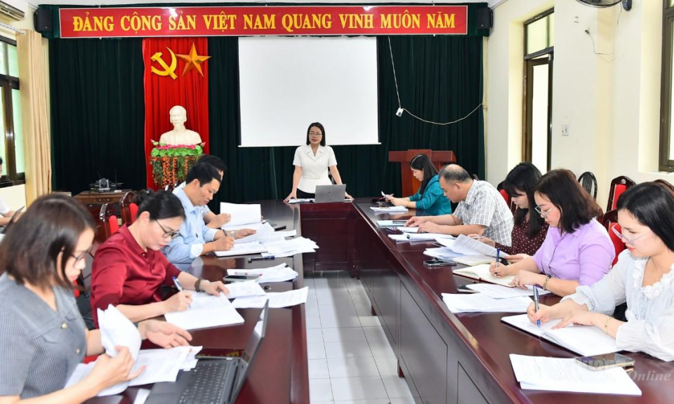 C&aacute;c Ban HĐND tỉnh thẩm tra c&aacute;c dự thảo nghị quyết tr&igrave;nh kỳ họp chuy&ecirc;n đề